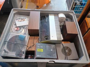 Pallet bak met audio  beschikbaar voor biedingen