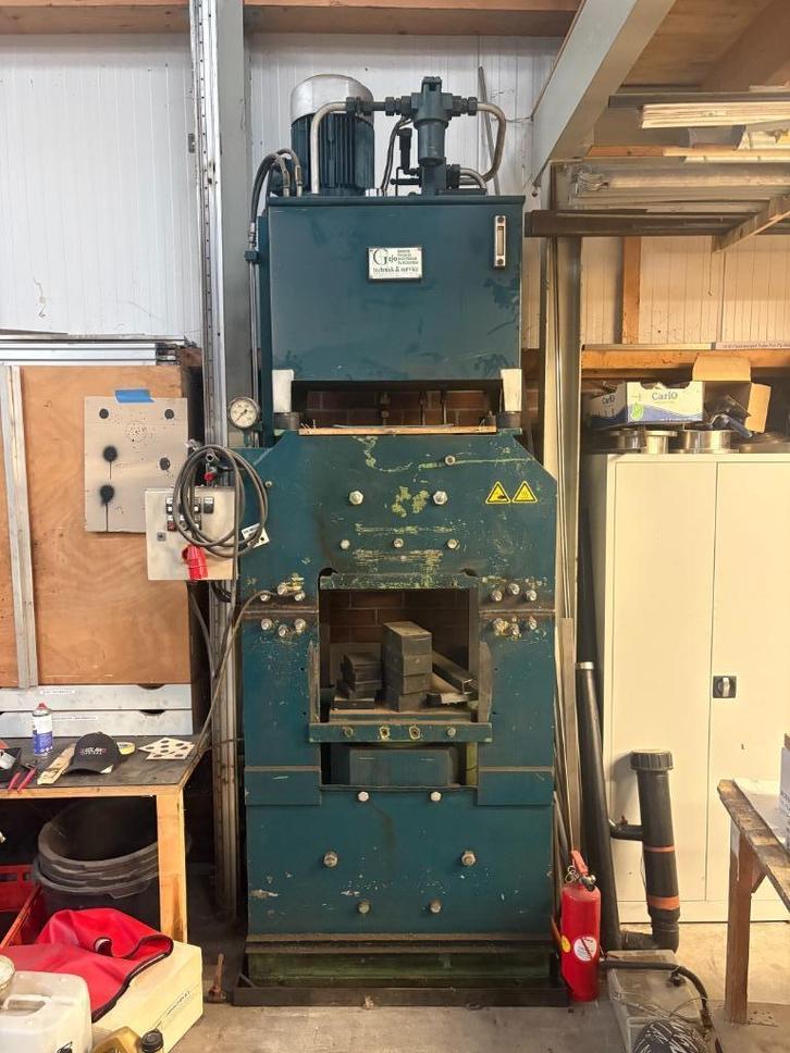 Hydraulische pers, Doe-het-zelf en Verbouw, Gereedschap | Machine-onderdelen en Toebehoren, Gebruikt, Ophalen