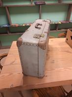 Koffer antiek, Ophalen, Gebruikt, Hard kunststof