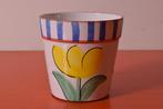 Retro vintage bloempot met funky tulpdecor, Antiek en Kunst, Antiek | Keramiek en Aardewerk, Ophalen of Verzenden