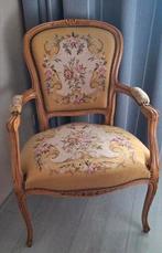 Brocante  Louis de XV stoeltje., Antiek en Kunst, Antiek | Meubels | Kasten, Ophalen