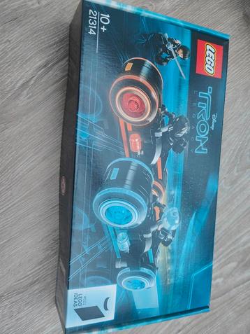 LEGO Ideas Tron Legacy 21314 - Nieuw! beschikbaar voor biedingen