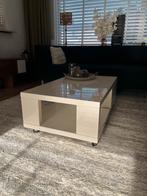 Hoogglans witte salontafel met lade & wieltjes, Huis en Inrichting, Ophalen, Kunststof, Gebruikt, 100 tot 150 cm