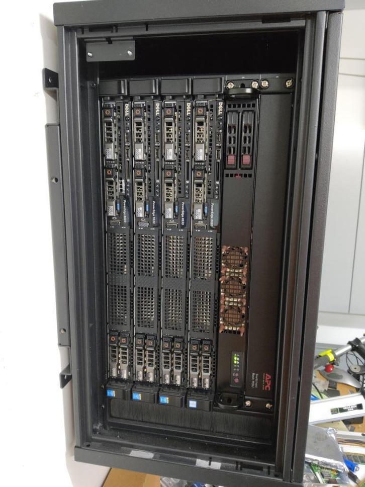 4x Dell R630 server, Computers en Software, Servers, Gebruikt, 2 tot 3 Ghz, 32 GB, Hot swappable onderdelen, Ophalen