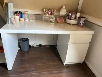 Bureau wit van IKEA