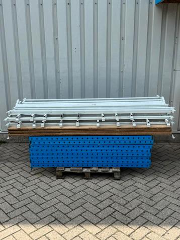 Magazijnstelling 4x sets 210/150/100 cm beschikbaar voor biedingen