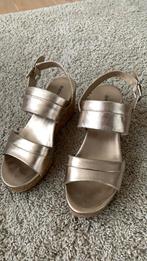 Goudkleurige sandalen. Maat 39, Sandalen of Muiltjes, Ophalen of Verzenden, Zo goed als nieuw, Graceland