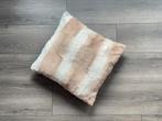 HOOMSTYLE sierkussen teddy 40 x 40, Ophalen of Verzenden, Zo goed als nieuw, Beige, Vierkant