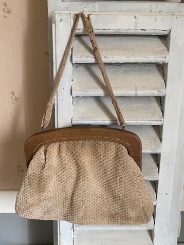 Oude Franse tas, van katoen (gehaakt)hout en jute beschikbaar voor biedingen