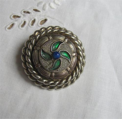 Brocante (klederdracht) broche, Antiek en Kunst, Curiosa en Brocante, Ophalen of Verzenden
