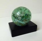 Glazen object rond groen luchtbellen houten sokkel 3083-g, Ophalen of Verzenden