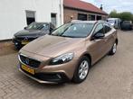 Volvo V40 CC T4 Momentum, Auto's, Volvo, Voorwielaandrijving, Gebruikt, Overige modellen, 4 cilinders