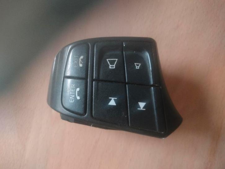 Volvo C30/V50/S40 stuurknoppen/ radiobediening, Auto-onderdelen, Dashboard en Schakelaars, Volvo, Ophalen of Verzenden