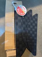 3 Nieuwe rubberen traptrede covers, Ophalen