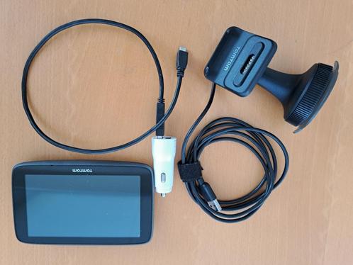 Tomtom GO 5200 met accesoires te koop, Auto diversen, Autonavigatie, Gebruikt, Ophalen of Verzenden