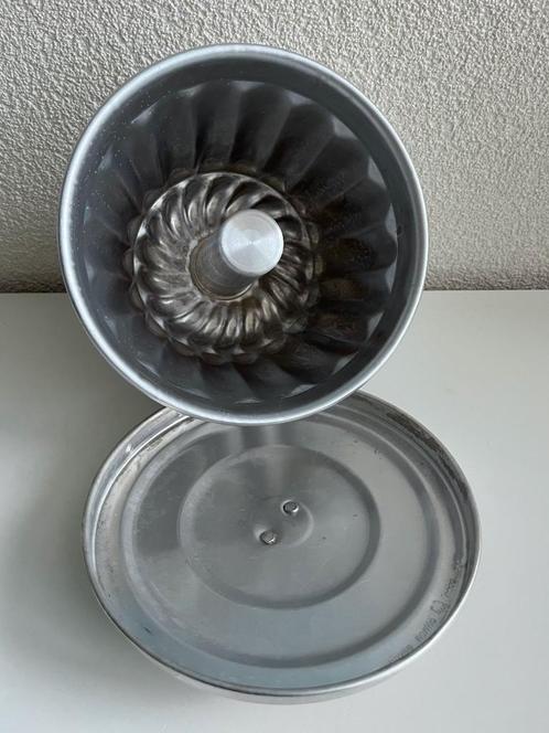 Patisse puddingvorm / puddingtrommel (1,2 liter, aluminium), Huis en Inrichting, Keuken | Keukenbenodigdheden, Gebruikt, Ophalen of Verzenden
