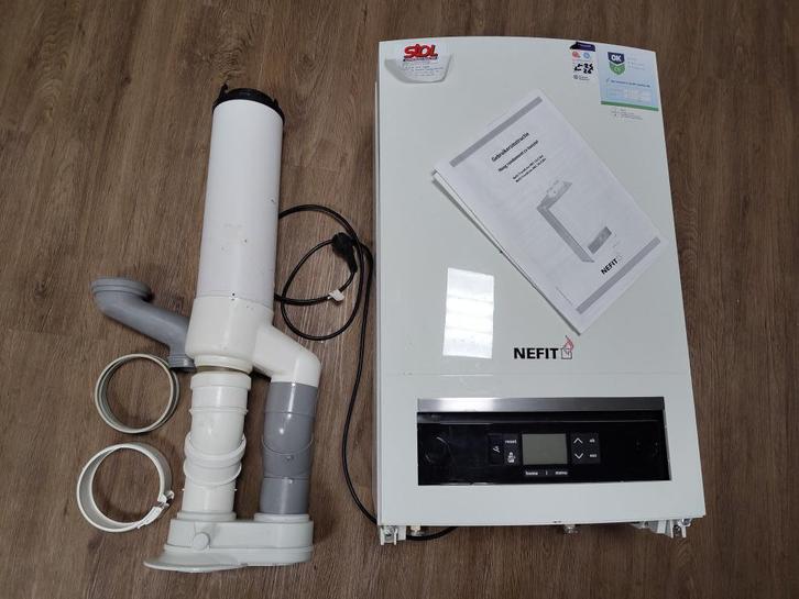 Nefit trendline hrc25 cw4, Doe-het-zelf en Verbouw, Verwarming en Radiatoren, Gebruikt, Cv-ketel of Combi-ketel, 30 tot 80 cm