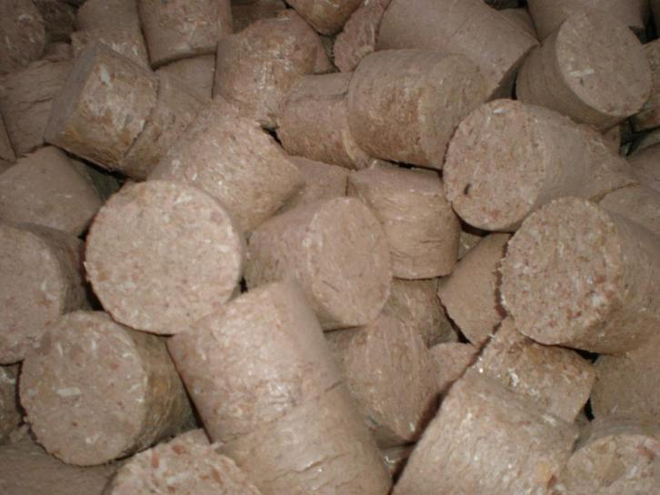 Geperste zaagselbriketten Per 1 kuub in big bags, Tuin en Terras, Haardhout, Blokken, Overige houtsoorten, Minder dan 3 m³, Ophalen