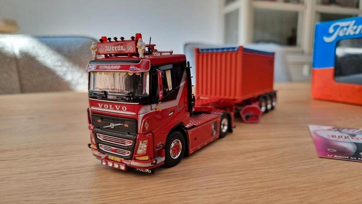 Tekno | Weeda Volvo Maimi vice, Hobby en Vrije tijd, Modelauto's | 1:50, Zo goed als nieuw, Bus of Vrachtwagen, Tekno, Ophalen of Verzenden