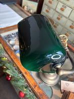 Notarislamp met groen glazen kap en messing voet., Ophalen of Verzenden