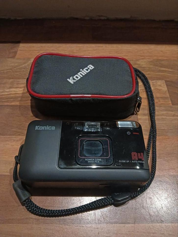 Konica A4 35mm Autofocus Black in z.g.st. incl. hoesje, Audio, Tv en Foto, Fotocamera's Analoog, Zo goed als nieuw, Compact, Konica