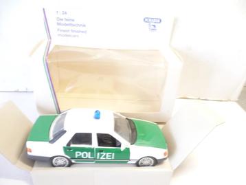 Schabak Ford Sierra 2.6 Ghia Polizei nieuw in doos 1:24 mode beschikbaar voor biedingen