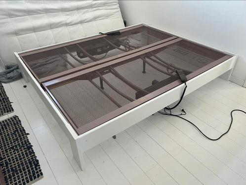 Twee elektrische bedienbare Auping spiraal bodem met ombouw, Huis en Inrichting, Slaapkamer | Matrassen en Bedbodems, Gebruikt