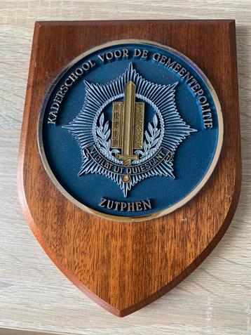 Schild Kaderschool voor Gemeentepolitie. Zutphen beschikbaar voor biedingen