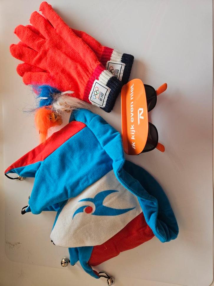 Vintage Oranje Supporters Pakket, Verzamelen, Sportartikelen en Voetbal, Zo goed als nieuw, Pet of Muts, Overige sporten, Ophalen of Verzenden