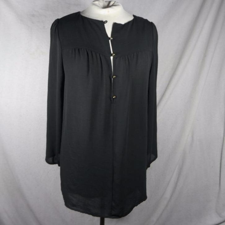 Mooi zwart damesshirt.Mt M.Merk Zara Basic, Kleding | Dames, T-shirts, Zo goed als nieuw, Maat 38/40 (M), Zwart, Korte mouw, Ophalen of Verzenden
