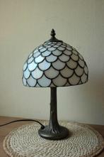 Tiffany stijl tafellamp, Antiek en Kunst, Ophalen
