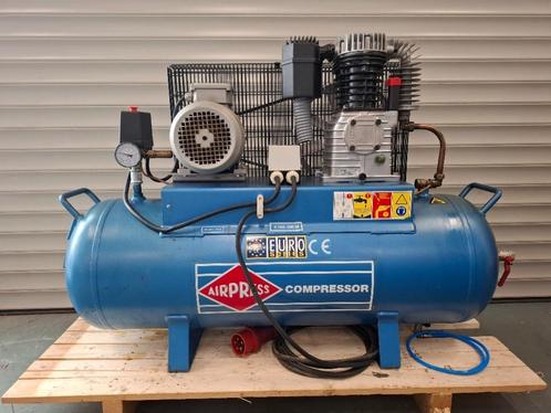 Airpress K100-300M In zeer goede staat, Doe-het-zelf en Verbouw, Compressors, Zo goed als nieuw, 6 tot 10 bar, 100 liter of meer