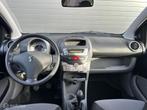 Peugeot 107 1.0-12V XS AIRCO! NAP! NETTE AUTO RIJKLAAR!NWAPK, Auto's, Voorwielaandrijving, Euro 5, Gebruikt, Huisgarantie