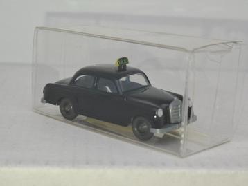 Mercedes 180D taxi - Wiking 1/87 beschikbaar voor biedingen