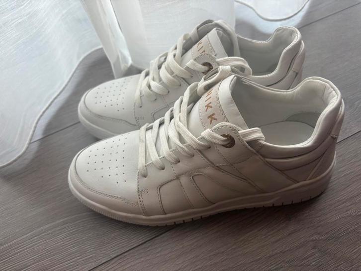 Nikkie Sneakers Diana - Maat 39, Kleding | Dames, Schoenen, Zo goed als nieuw, Sneakers of Gympen, Wit, Ophalen of Verzenden