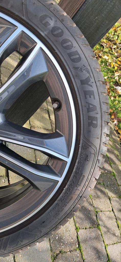 Goodyear Vector gen. 3,  all saison van dit jaar., Auto-onderdelen, Banden en Velgen, Banden en Velgen, All Season, 17 inch, 225 mm