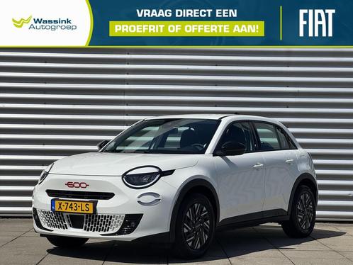 Fiat 600 54kWh 156pk Automaat Red Climate Control | Parkeers, Auto's, Fiat, Bedrijf, Te koop, Overige modellen, Airconditioning