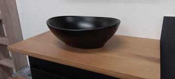 Nieuwe Mat zwarte of Mable zwarte wasbak ovaal 40x33cm  beschikbaar voor biedingen