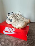 Nike dames wandelschoenen, trail running shoes maat 42, Beige, Nike, Ophalen of Verzenden, Sneakers of Gympen