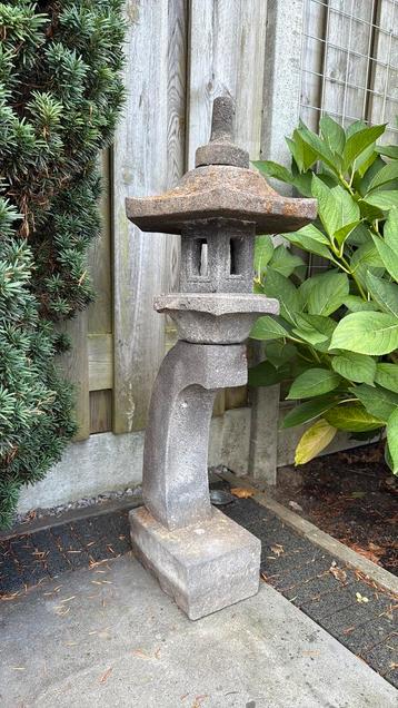 Japans Lantaarn tuinbeeld zonder verlichting beschikbaar voor biedingen