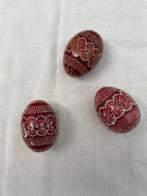 Houten eieren, Ophalen