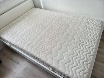 Ikea ASKVOLL bed 140x200, 2x LONSET lattenbodem en matras  beschikbaar voor biedingen