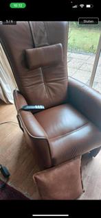 Prominent leren electrische sta op fauteuil, Huis en Inrichting, Fauteuils, Ophalen, Zo goed als nieuw, Leer, 50 tot 75 cm