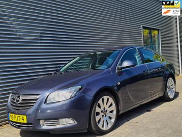 Opel Insignia 2.0 T Sport 220Pk AUT 02-2011 Blauw Metallic beschikbaar voor biedingen