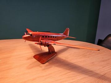 Douglas DC3 / C47 Houten Vliegtuig Model (1:60) beschikbaar voor biedingen