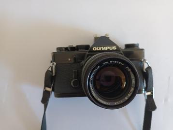 Olympus OM 1n zwart 1.4 lens beschikbaar voor biedingen