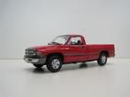 Dodge Ram 2500 Pick-Up Universal hobbies Eagelracer Red, Hobby en Vrije tijd, Modelauto's | 1:43, Ophalen of Verzenden, Zo goed als nieuw