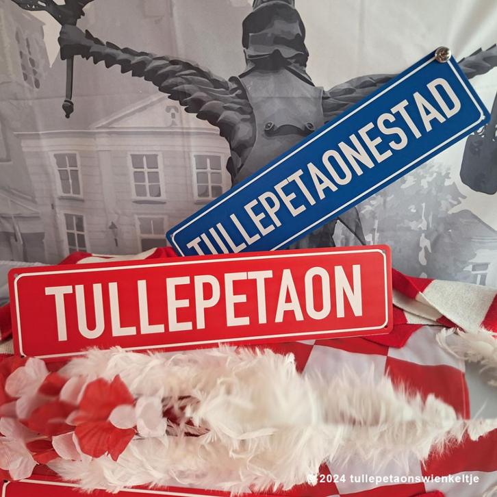 Rood muurplaat/gevelplaatje tullepetaon. Roosendaal carnaval, Verzamelen, Merken en Reclamevoorwerpen, Nieuw, Overige typen, Ophalen of Verzenden