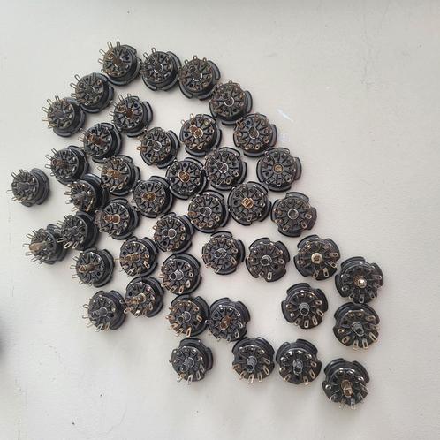 43 buisvoetjes + 1 grote buis voet, Hobby en Vrije tijd, Elektronica-componenten, Nieuw, Ophalen of Verzenden