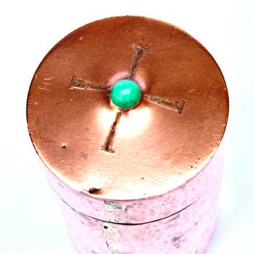 Amsterdamse School Chrismatorium - gehamerd Koper beschikbaar voor biedingen